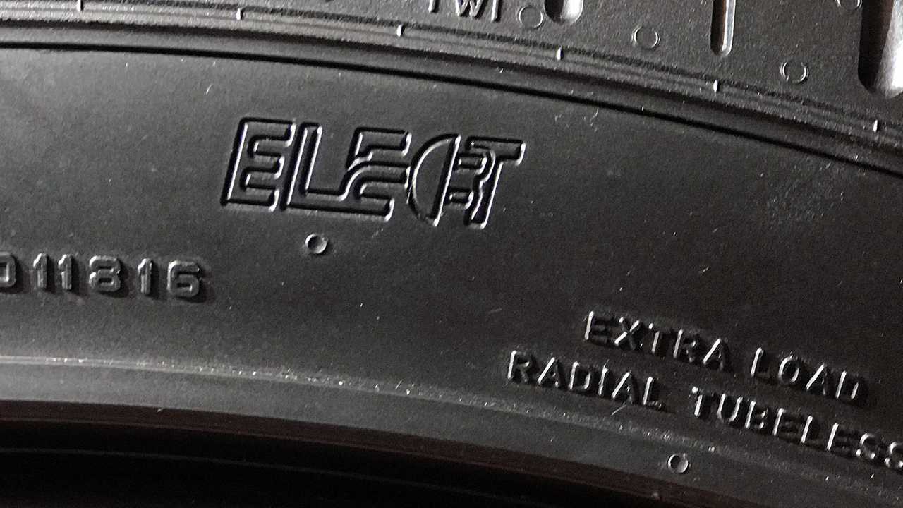 Anvelope pirelli elect