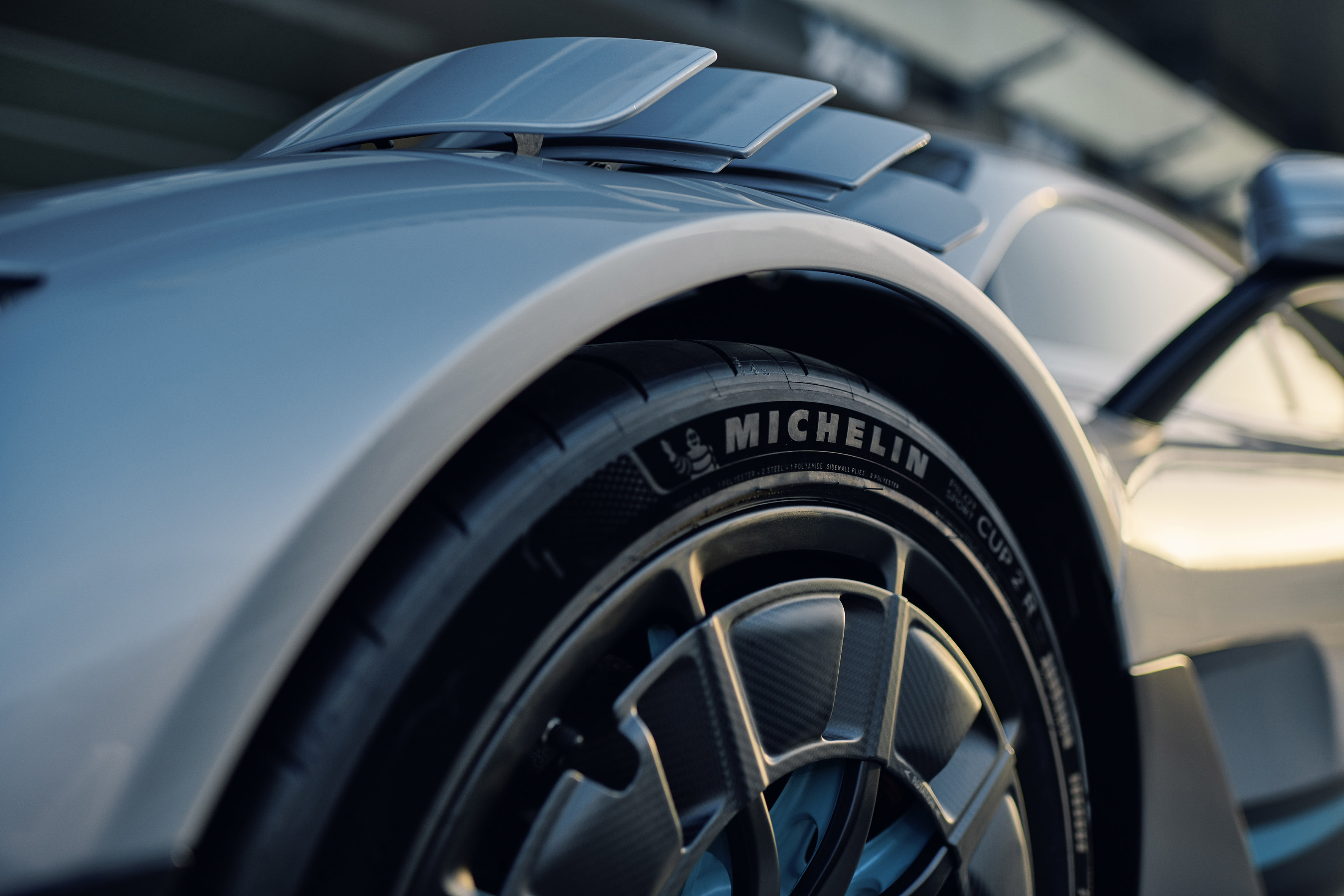 Michelin și Mercedes AMG încep un nou capitol - Michelin Pilot Sport Cup 2 R - MO1