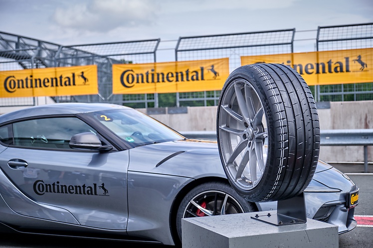 Noua anvelopă CONTINENTAL SportContact 7 - Manevrare sigură pe drumuri umede și uscate!